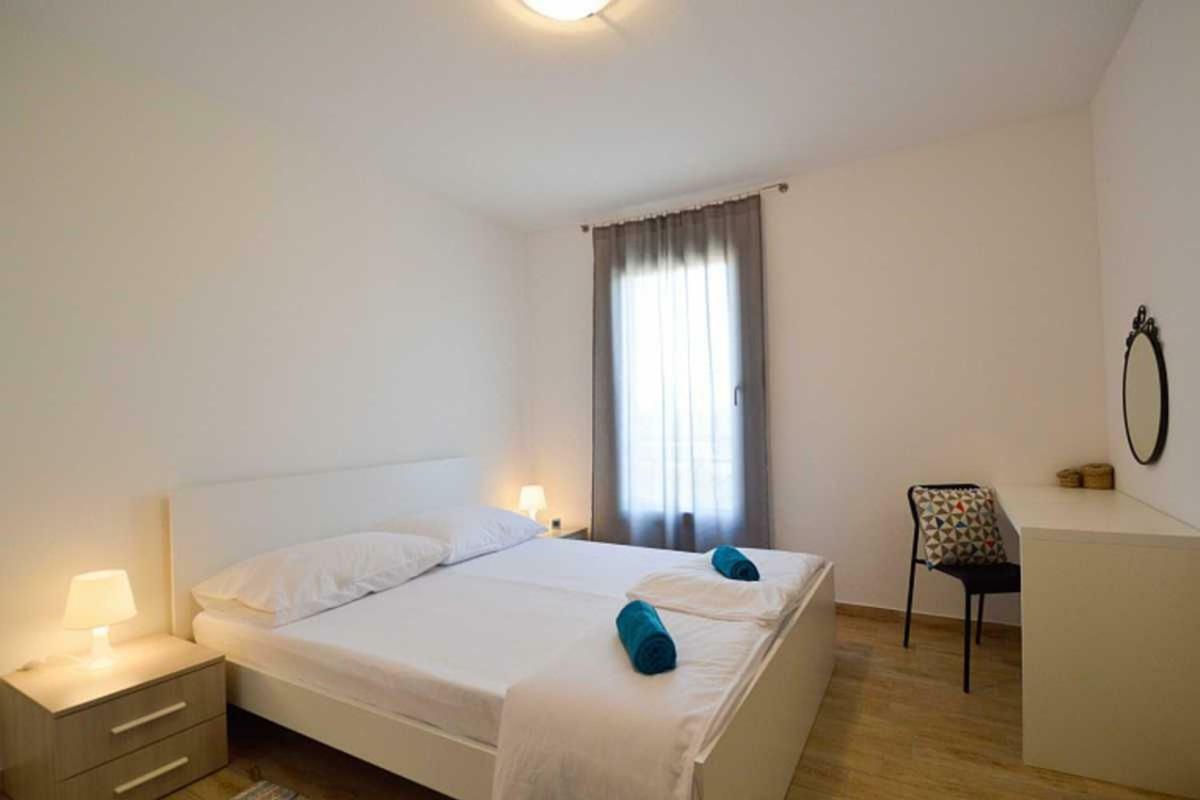 Leut Apartment, 3Min Beach, 15Min Center Пула Экстерьер фото